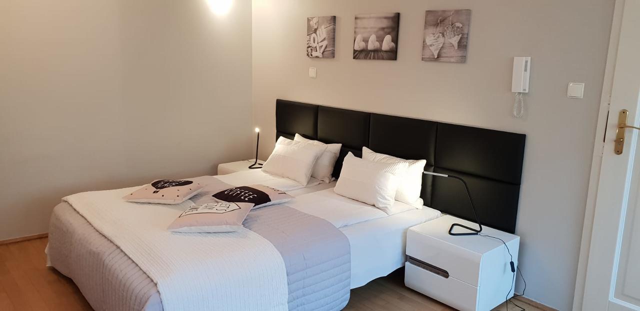 Aparthotel Old City Красков Екстериор снимка