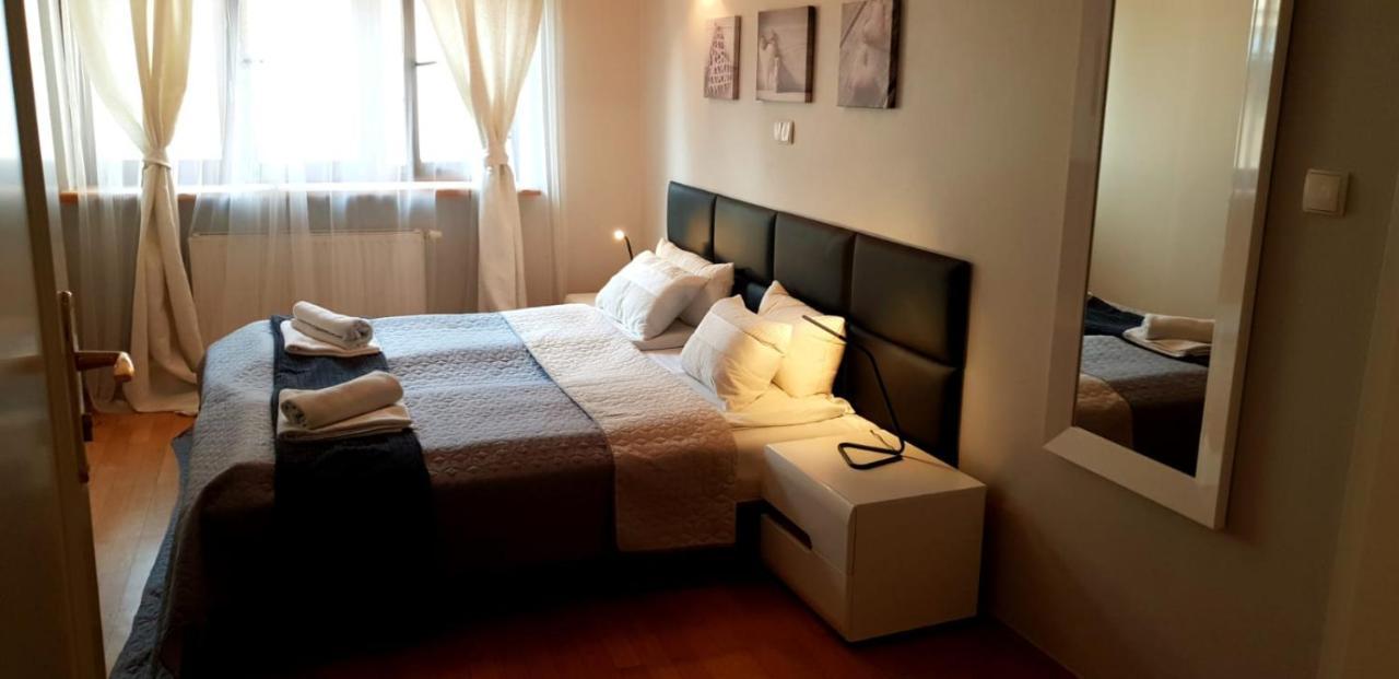 Aparthotel Old City Красков Екстериор снимка