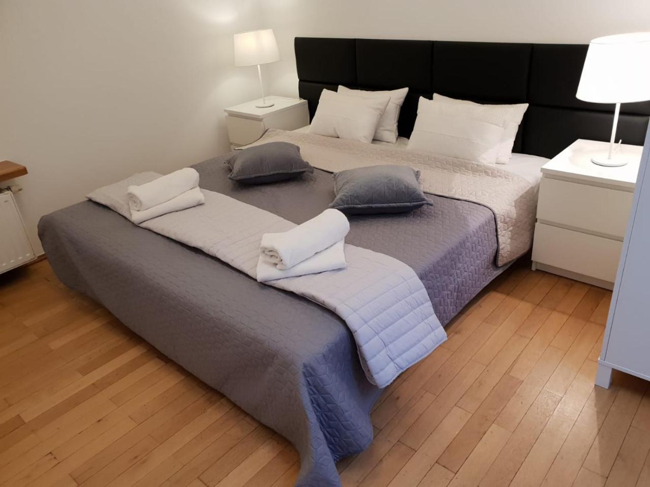 Aparthotel Old City Красков Екстериор снимка