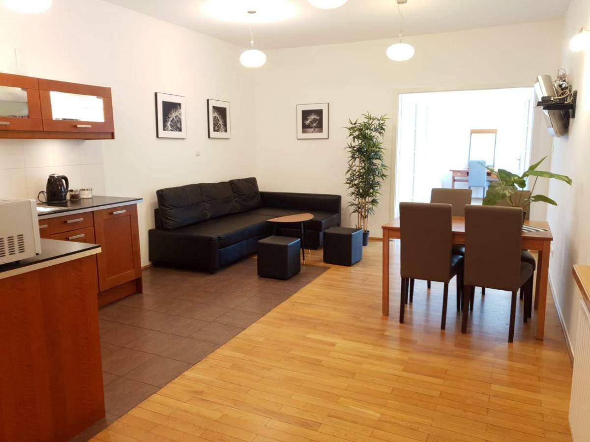 Aparthotel Old City Красков Екстериор снимка