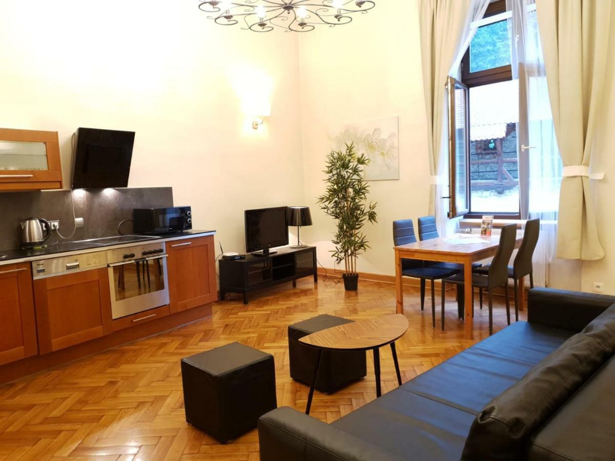 Aparthotel Old City Красков Екстериор снимка