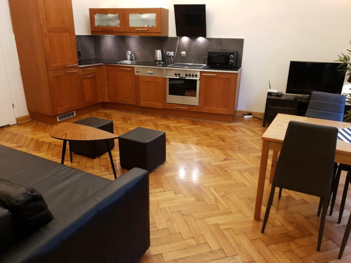 Aparthotel Old City Красков Екстериор снимка