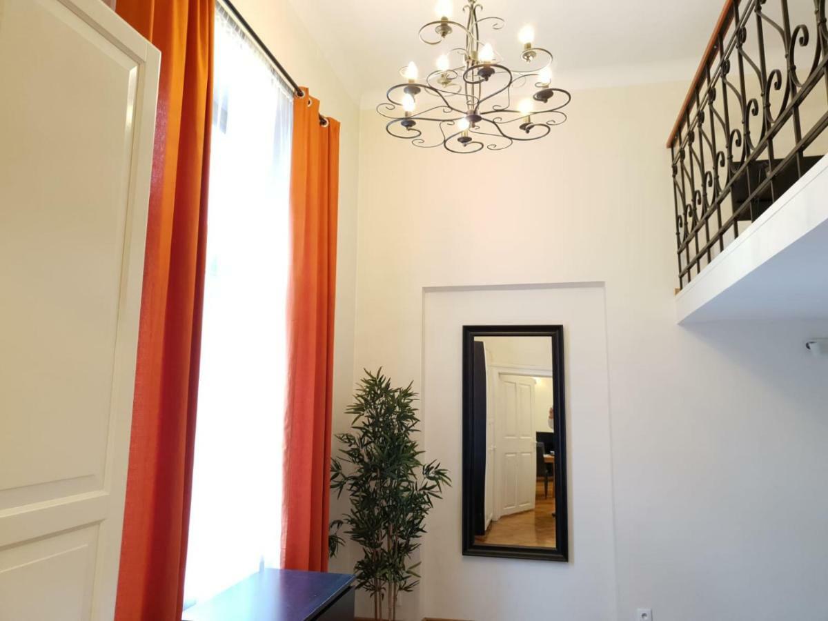 Aparthotel Old City Красков Екстериор снимка